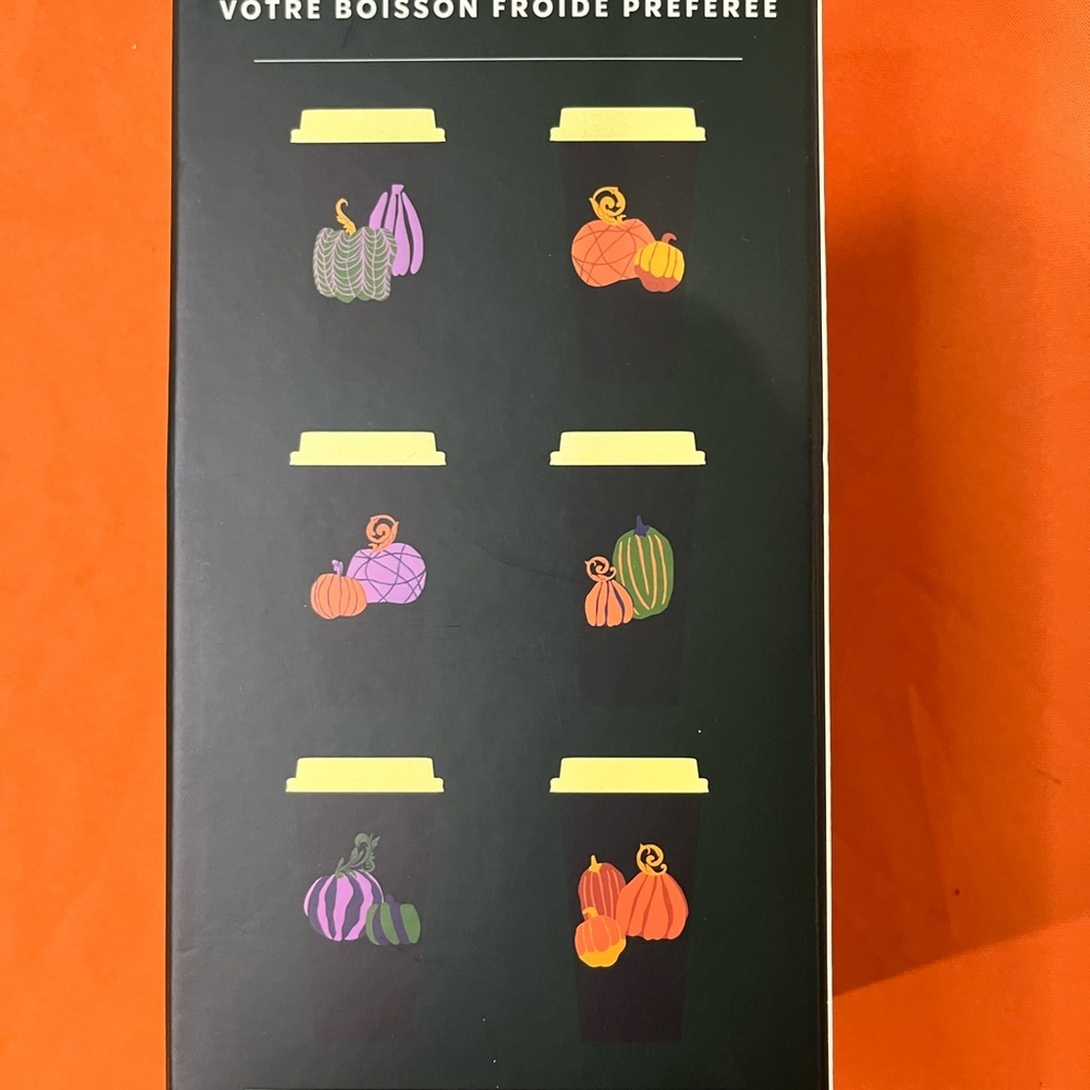 6/$25
Starbucks Glow-in-the-Dark Lids Hot Cups pumpkins for fall, Halloween - Picture 5 of 7